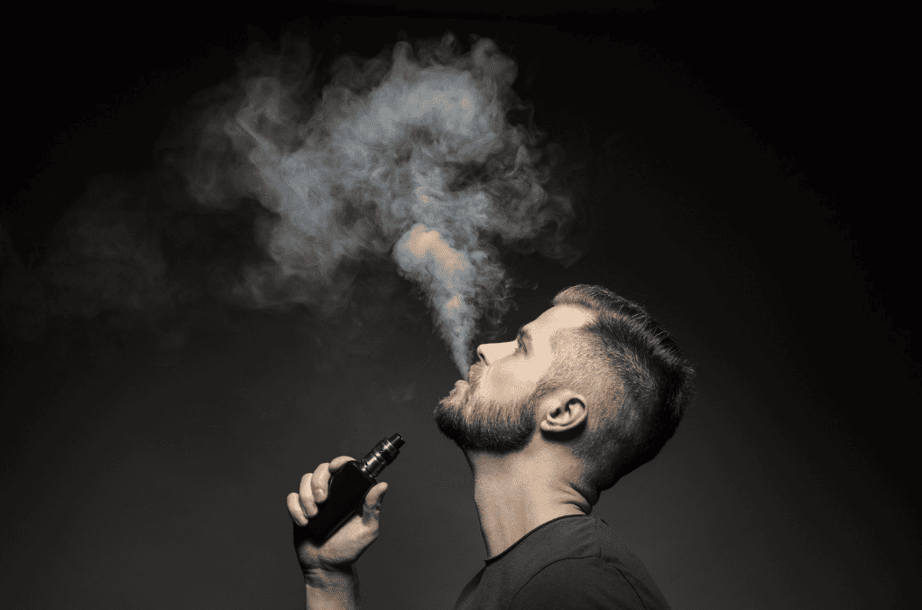Oral Effects of Smoking and Vaping